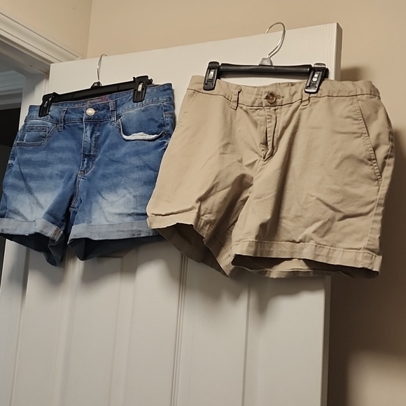 2 - for -1 Faded Glory shorts - Picture 1 of 1